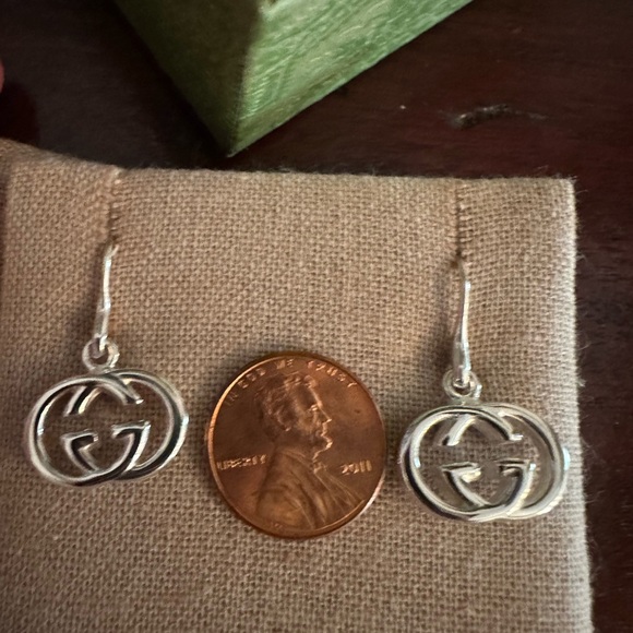 NWT Gucci interlocking GG sterling silver earrings with pouch and box - Picture 9 of 11
